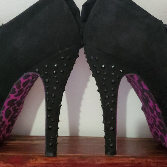 Betsey J heels - Picture 6 of 13